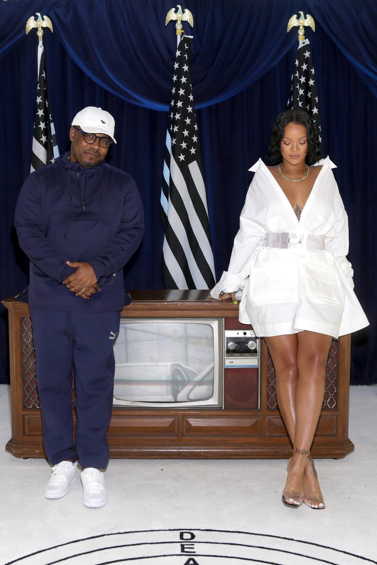 Rihanna en blanc