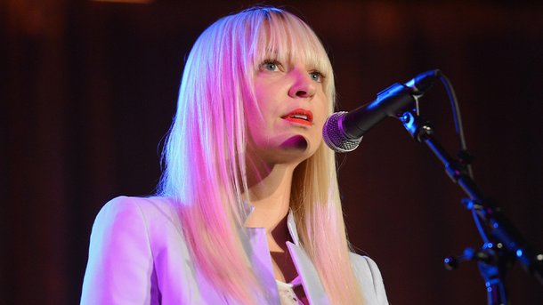 Sia confirme la sortie de deux albums inédits