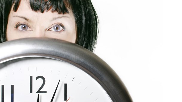 Les infos du Réveil Chérie : quelle est la signification derrière l'heure miroir 06h06 ?