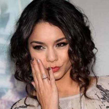 Vanessa Hudgens et son vernis à ongles