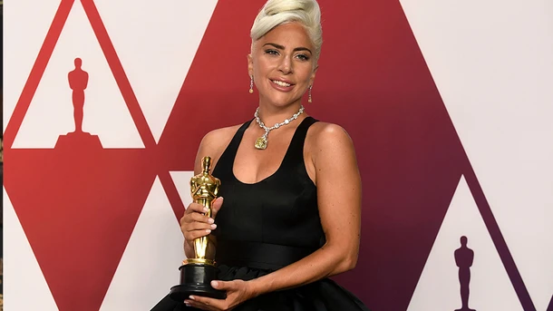 Lady Gaga au naturel: le changement incroyable depuis "A Star Is Born"