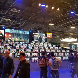 Il y avait donc un duel à distance avec son concurrent PUBG, qui a lui aussi son stand à la PGW 2018.