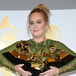 Adele a remporté cinq trophées aux Grammy Awards 2017
