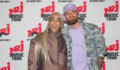 Bilal Hassani et Keen'V - NRJ Music Tour Roubaix 2019