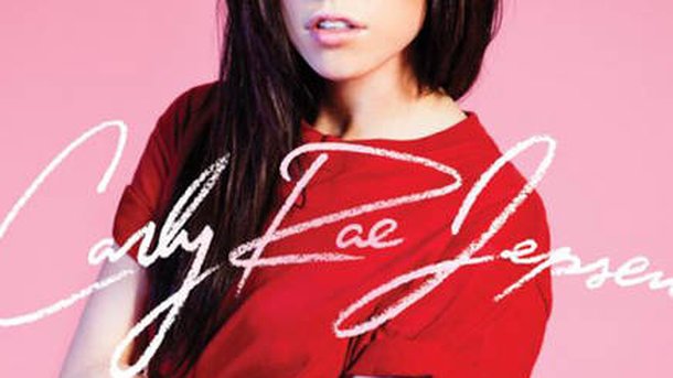Carly Rae Jepsen : découvrez la pochette de « Kiss » !
