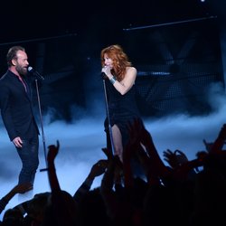 Sting et Mylène Farmer sur scène - NRJ Music Awards 2015