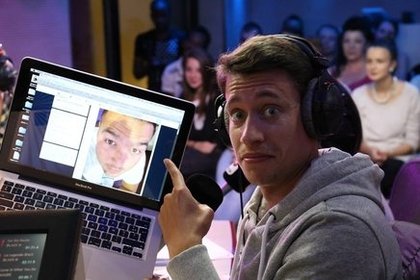 Mardi 26 août 2014 : Défi de Jeff et Julie en tube de colle