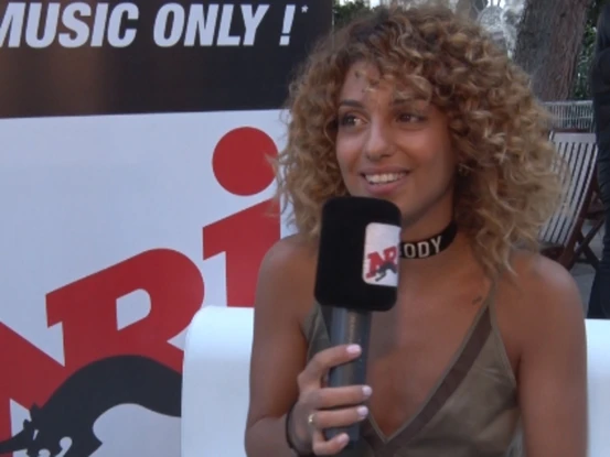 Tal en interview sur NRJ