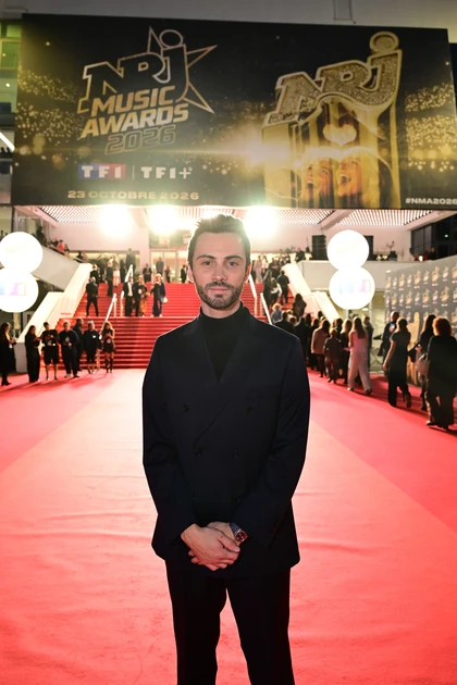 Louis - Le Tapis Rouge - NRJ Music Awards 2026