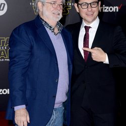 George Lucas et J.J. Abrams à la première mondiale de Star Wars Episode VII à Los Angeles