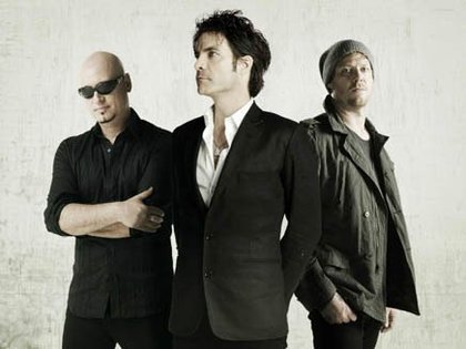 Train : numéro 1 du top iTunes 