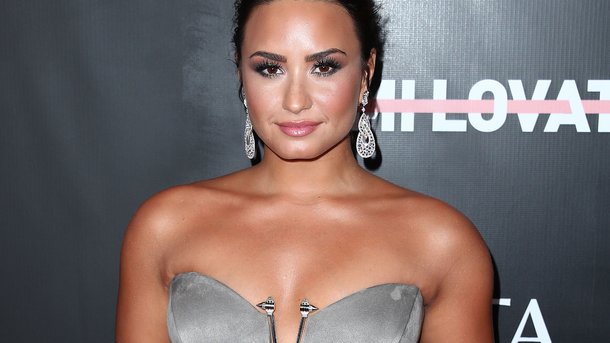 Demi Lovato: reine de sa propre avant-première de «Simply Complicated»