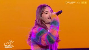 Lujipeka : «Poupée Russe» en live