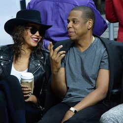 Beyoncé, Jay Z et Kendrick Lamar à un match de basket