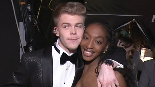 Ebony et Charles : la chanteuse évoque leur relation