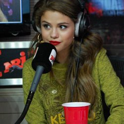 Lundi 27 mai avec Selena Gomez et Kev Adams