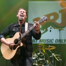 NRJ Music Tour de Lyon: Cris Cab