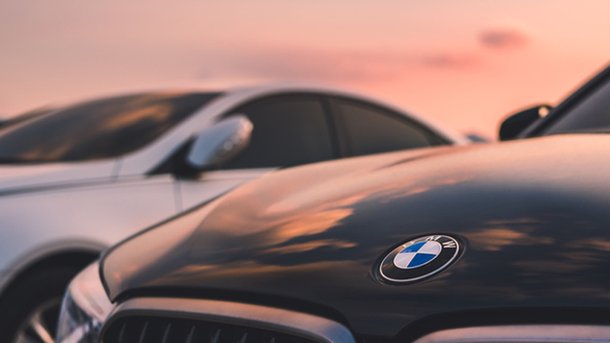 Les infos du Réveil Chérie: A 12 ans, une YouTubeuse s’offre une BMW à 170 000€