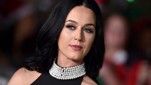 Katy Perry en couverture du Vogue du mois de mai!