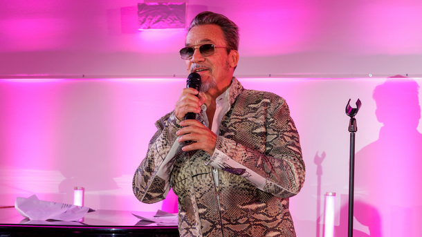 Florent Pagny dévoile le single inattendu "T'aimer encore"