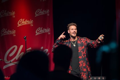 Le public est conquis par le Concert Super Privé Chérie FM de Matt Pokora
