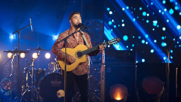 Kendji Girac papa: pourquoi a-t-il décidé de ne pas parler de sa compagne?