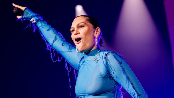 "Price Tag" de Jessie J : quel est le message caché du tube sorti il y a quinze ans ?