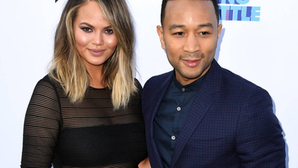 John Legend : sa femme nue à ses côtés