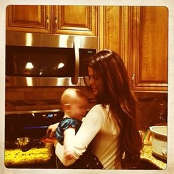 Selena Gomez :Gracie helping me cook christmas dinner ☺