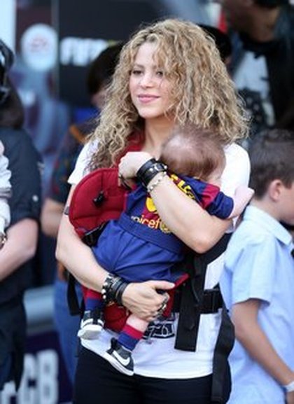 Shakira et Sasha à un match de Barcelone