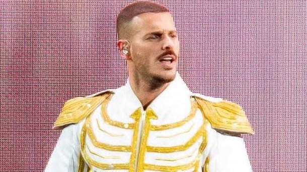 NRJ BIG ACTION: M. Pokora offre sa veste de tournée