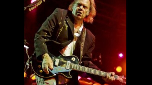 Neil Young: il joue dans un film réalisé par sa compagne Daryl Hannah