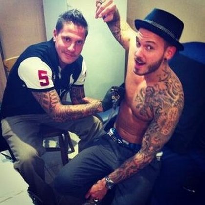 Tattoo by Brice mon pote! (Son salon est à Saujon 17600) aïe ça pique! 