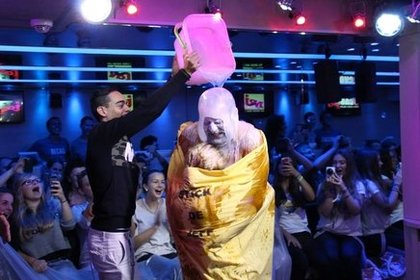 Mardi 26 août 2014 : Défi de Jeff et Julie en tube de colle
