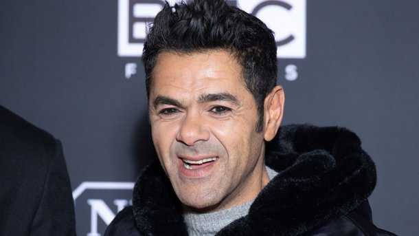 Jamel Debbouze et un poisson géant de 2m17 à Paris : la vidéo la plus improbable de l'année