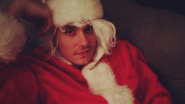 Un Père Noël sexy pour Katy Perry !