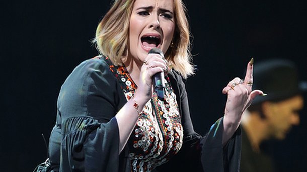 Adele: 10 ans d’une carrière record!