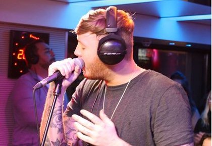 Jeudi 12 septembre avec James Arthur