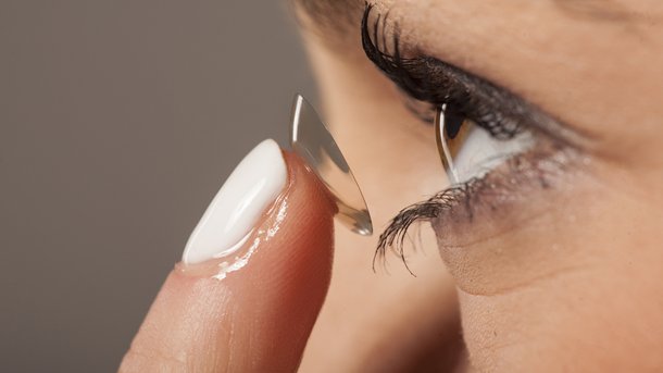 Les infos du Réveil Chérie : des scientifiques chinois inventent les premières lentilles à vision infrarouge pour voir dans le noir