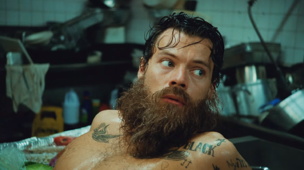 Harry Styles en homme-poulpe dans son nouveau clip "Music For a Sushi restaurant"