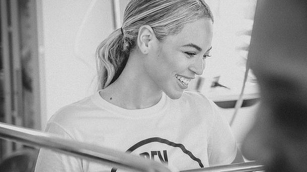 Beyoncé : en voyage humanitaire en Haïti!