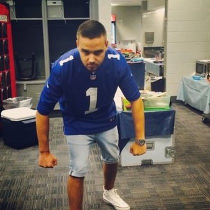 one direction :Liam's ready to go onstage! #wwatour