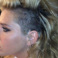 Ke$ha: une nouvelle coupe pour une nouvelle vie?