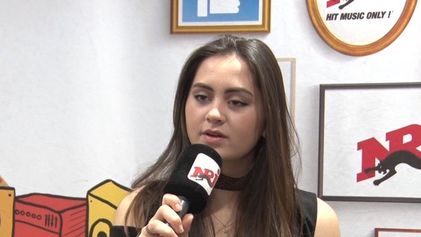 Jasmine Thompson : «On vit dans un monde fou»