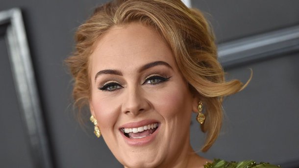 Adele amincie: elle se sent «plus sexy que jamais» selon un proche