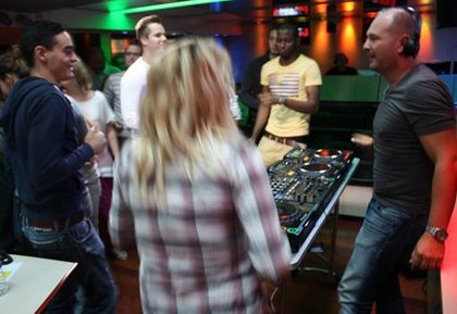 Vendredi 13 septembre avec Dj Assad