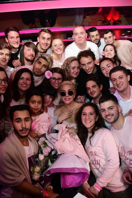 Lady Gaga en interview exclusive chez Cauet sur NRJ !