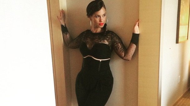 Alicia Keys : une maman super sexy!