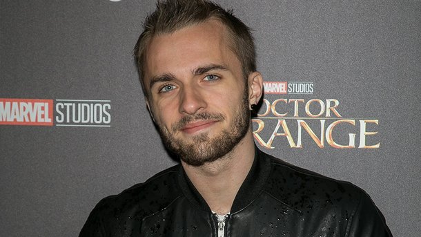 Squeezie: un premier prix grâce à «Oxyz»?