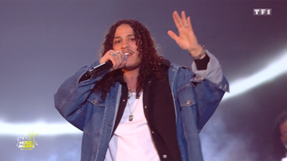 Hatik interprète «Angela» en live à la Seine Musicale